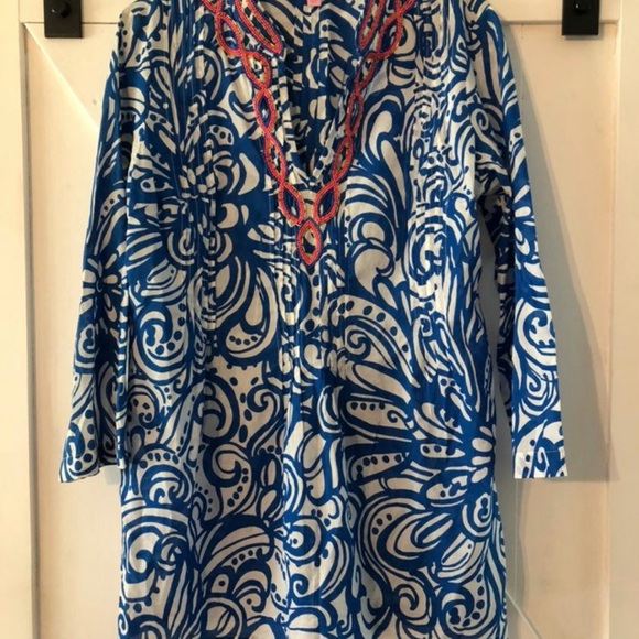Lilly Pulitzer Tops - Lilly Pulitzer “Sarasota” Blue and White Swirl Tunic with Beaded Trim
